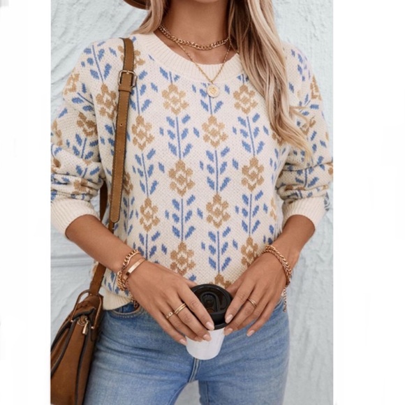 Floral Pattern Sweater - Picture 2 of 9